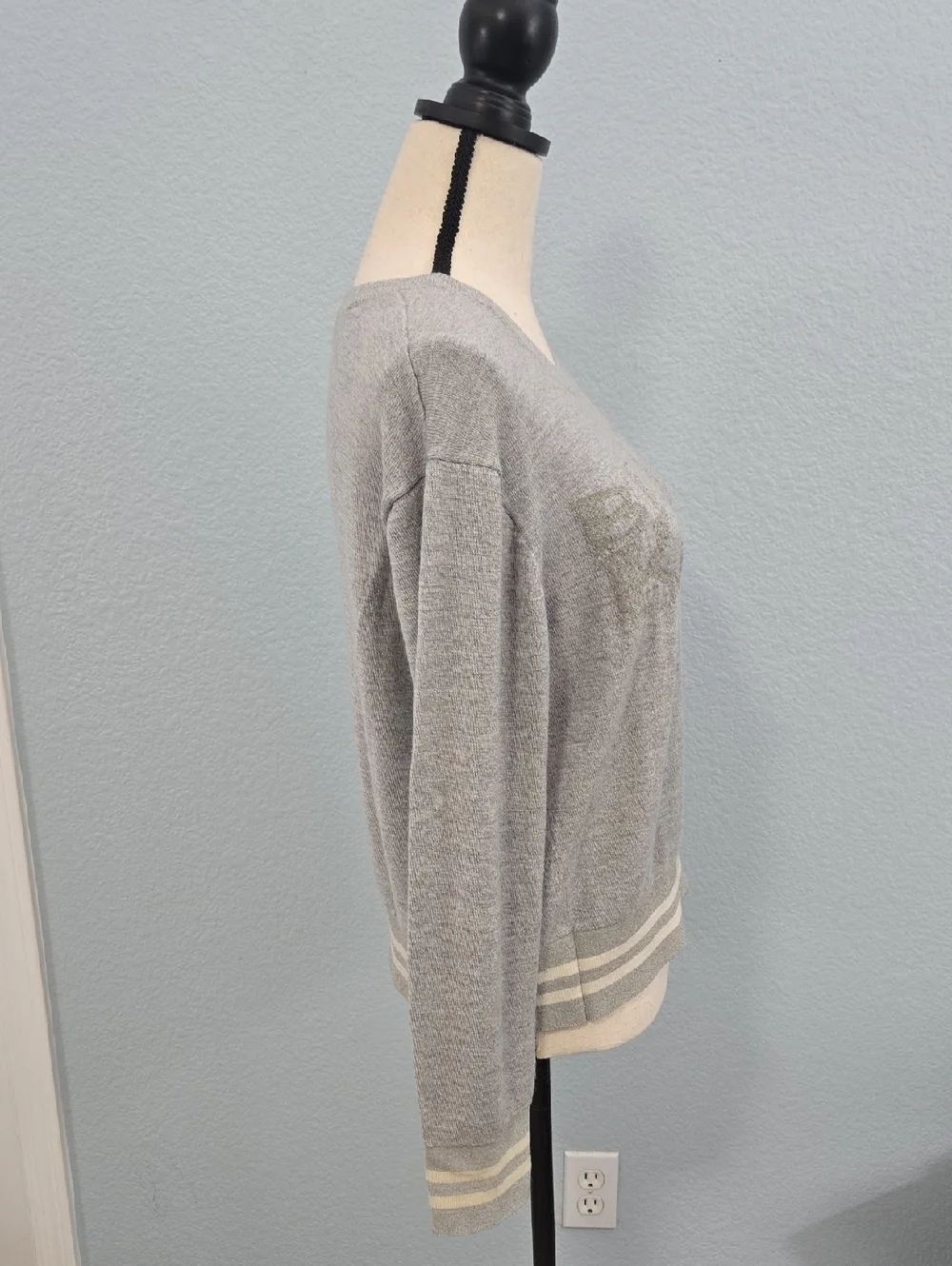 RAG & BONE Be Kind Reflective Light Gray Crewneck Sweater Striped Hem Sz MED - Picture 5 of 9